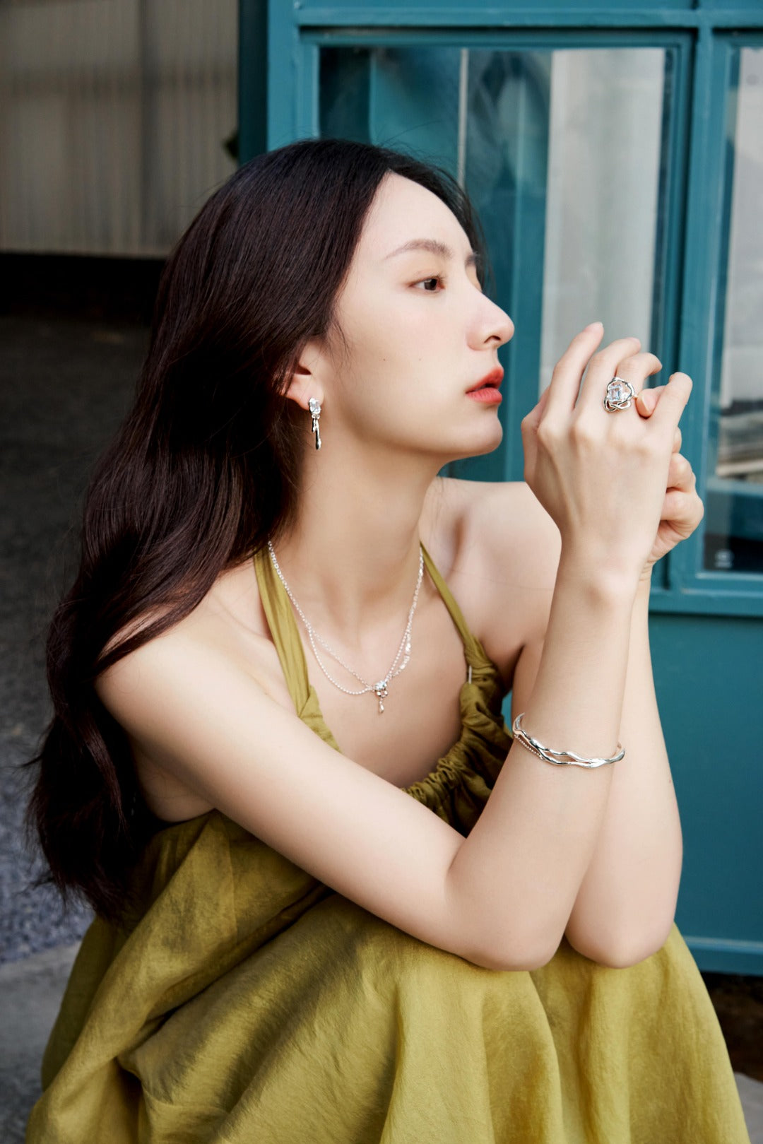 Irregular style water droplet earrings