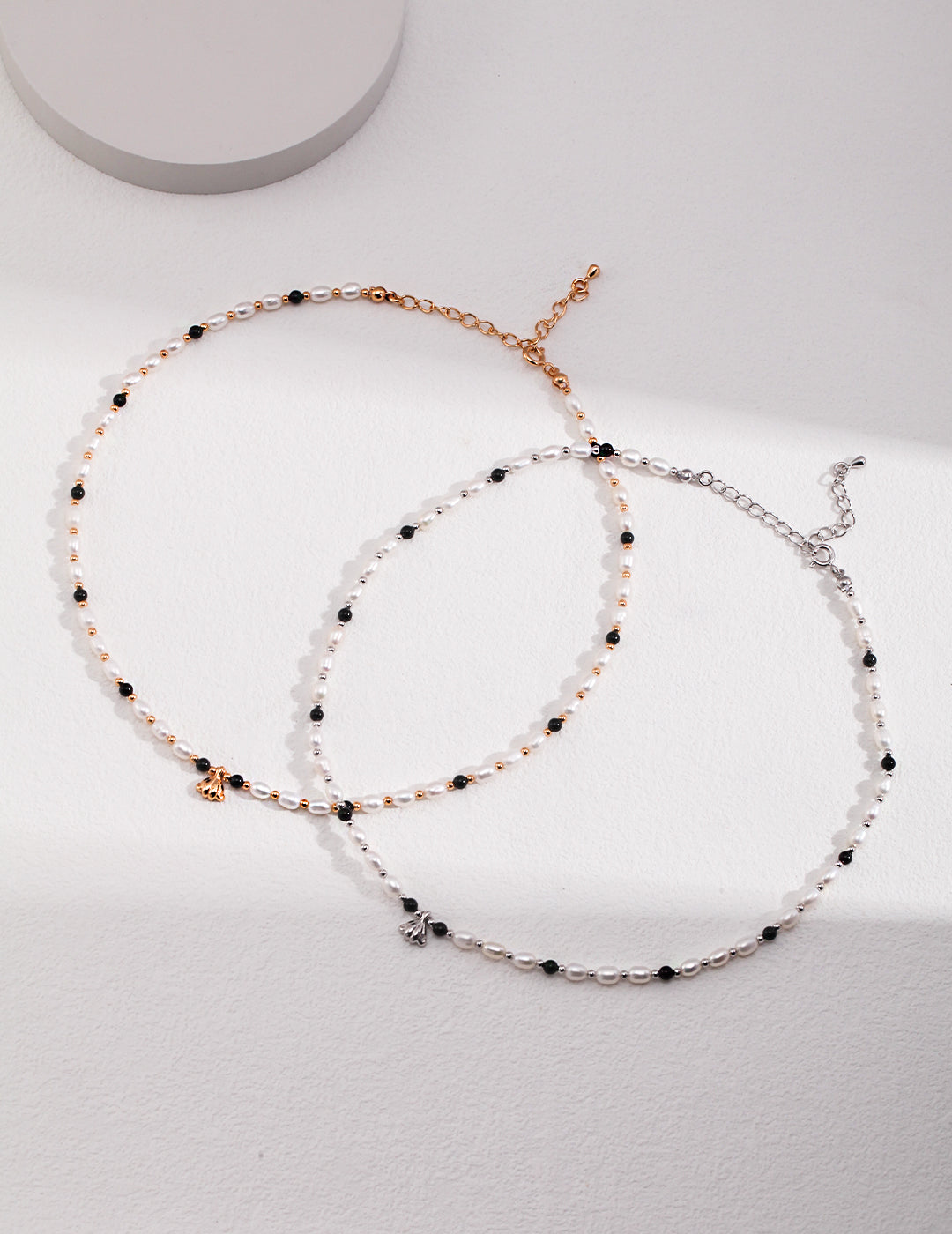 Seashell Pendant Choker with Pearls and Beads