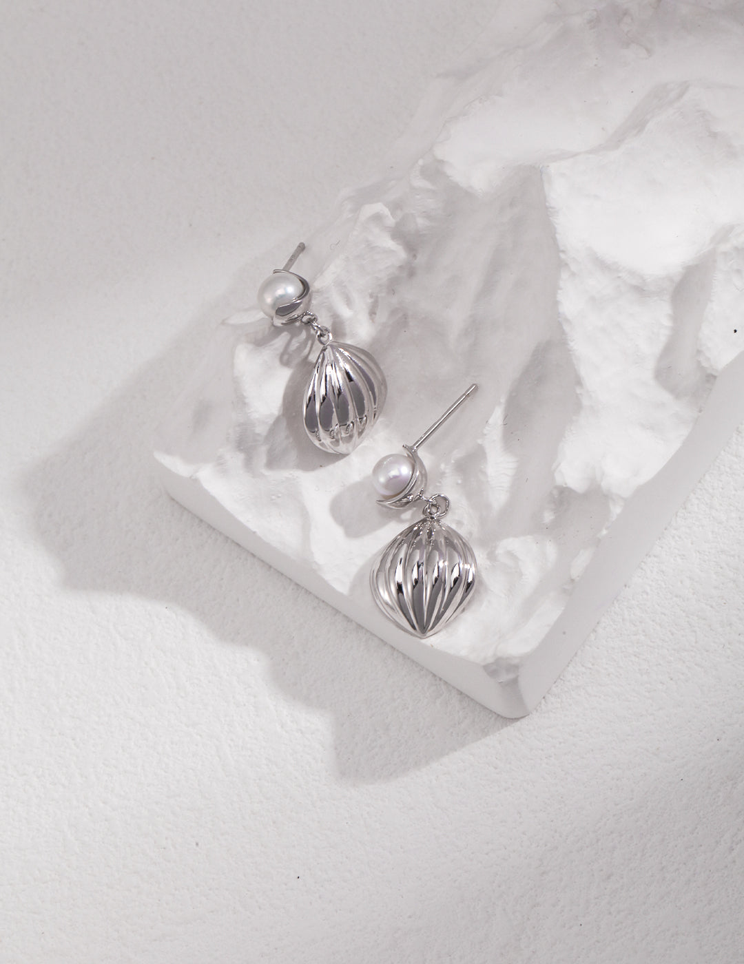 Shell textured earrings