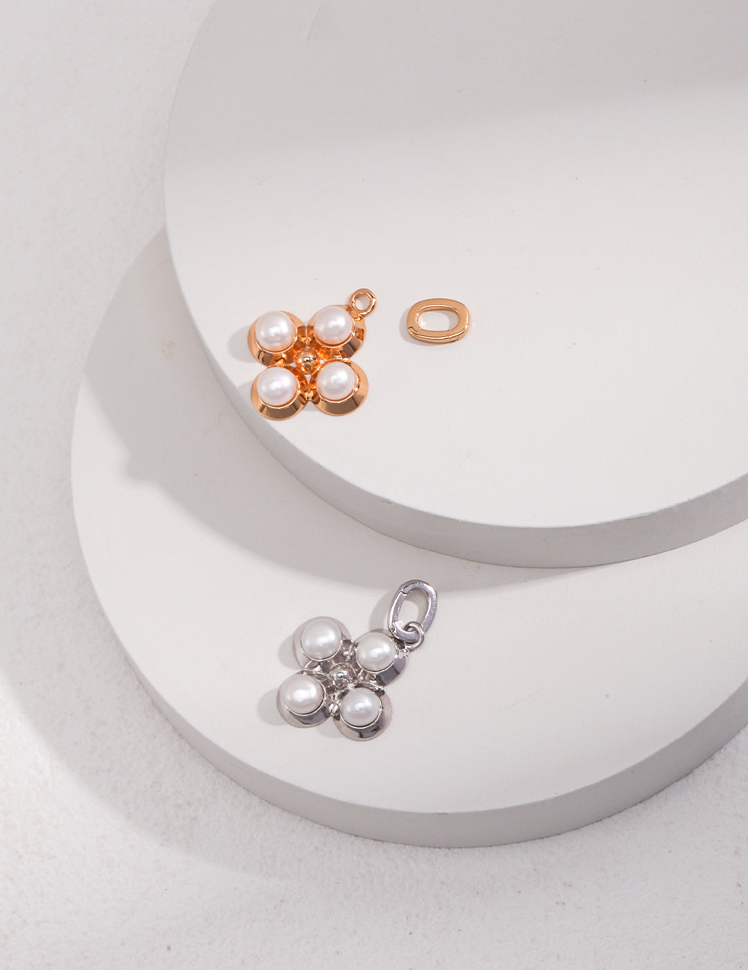 Diamond Shape Pendant with Pearls Necklace