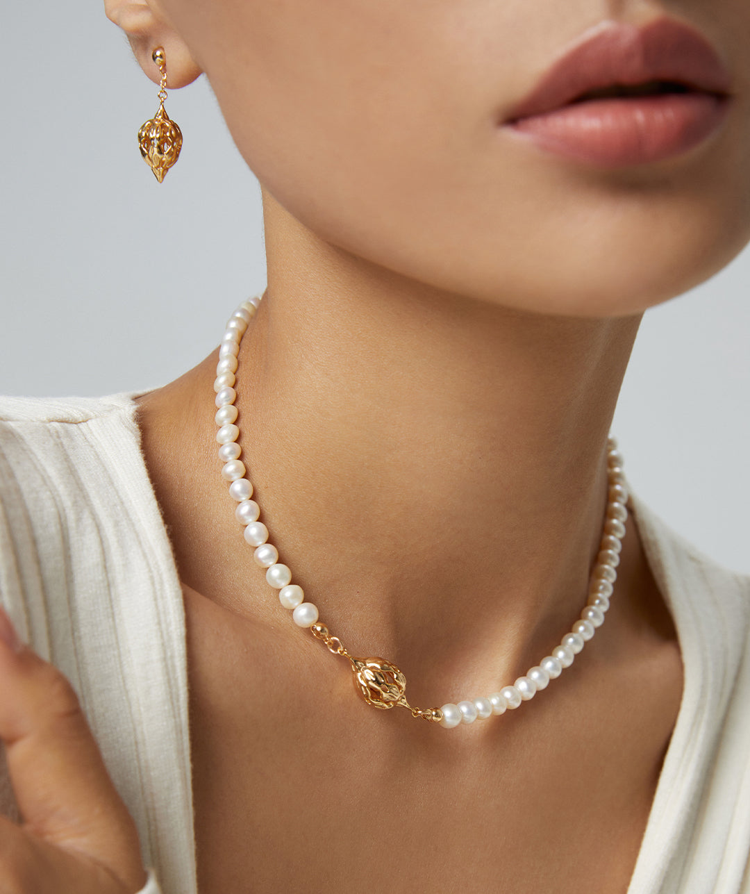 Three Dimensional Flower Bud Pendant with Pearl Strand Choker