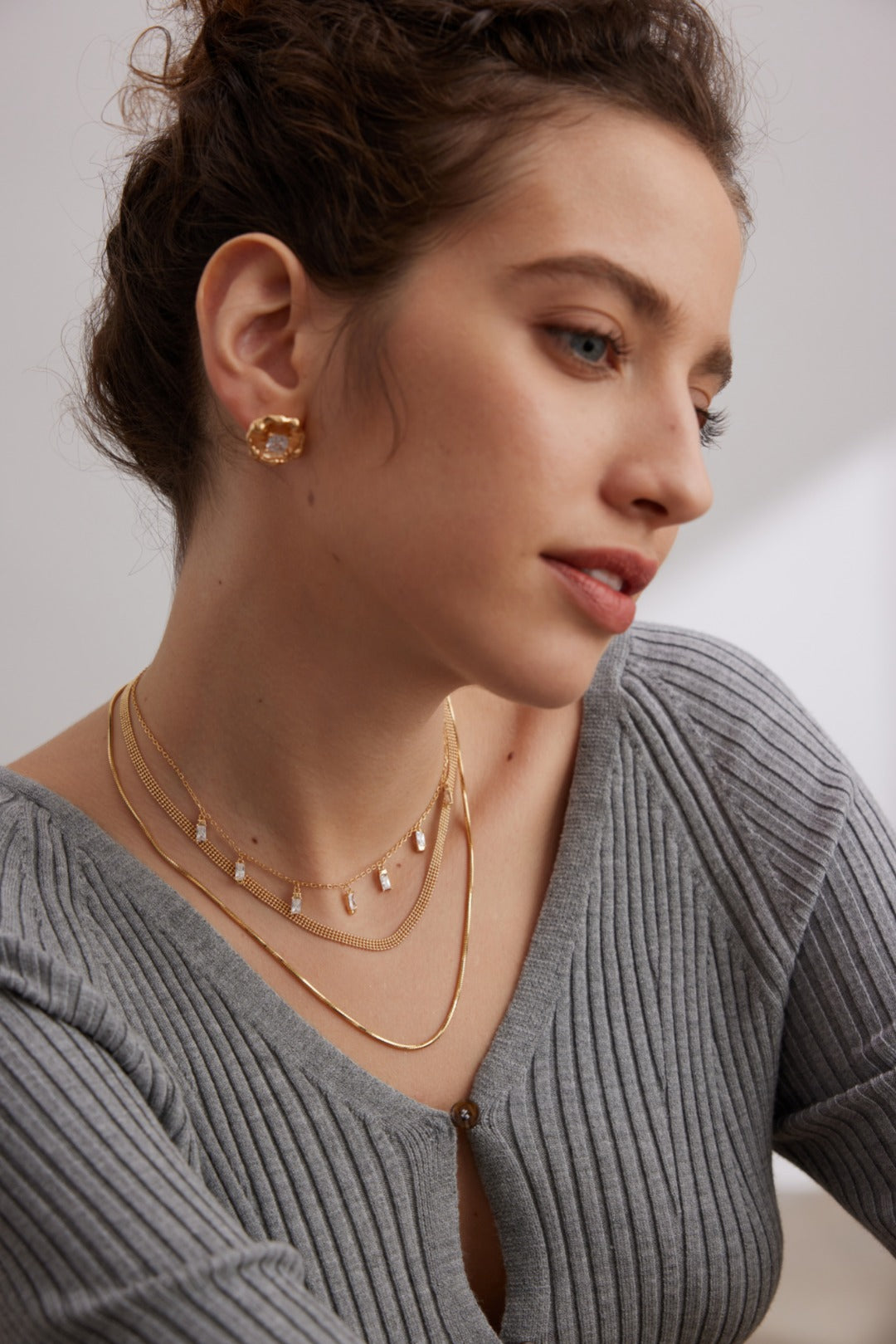 Rectangle Shaped Zircon Minimalist Pendant With Cable Chain