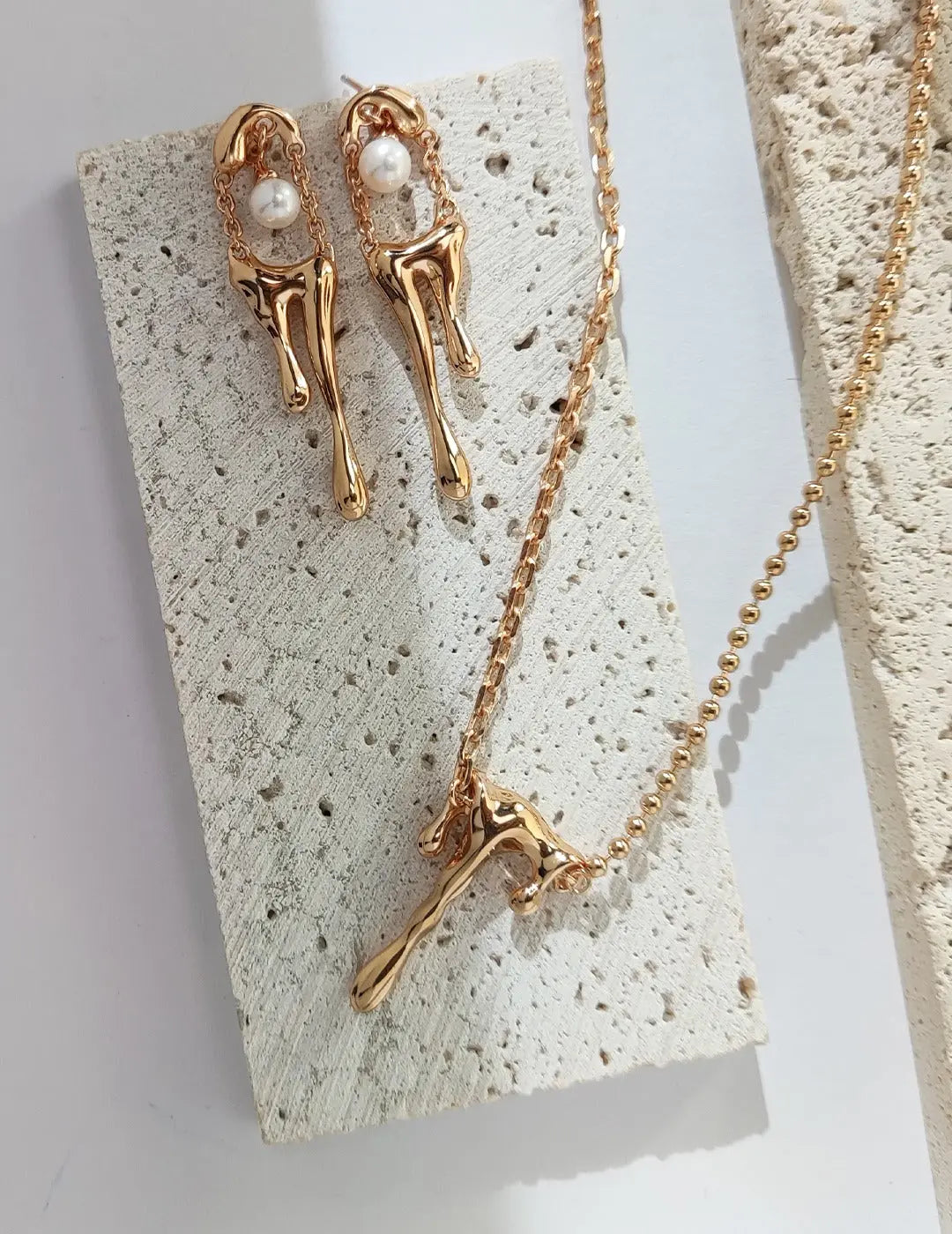 S925 silver coated 18k gold vermeil droplet earrings hollow out freshwater pearl