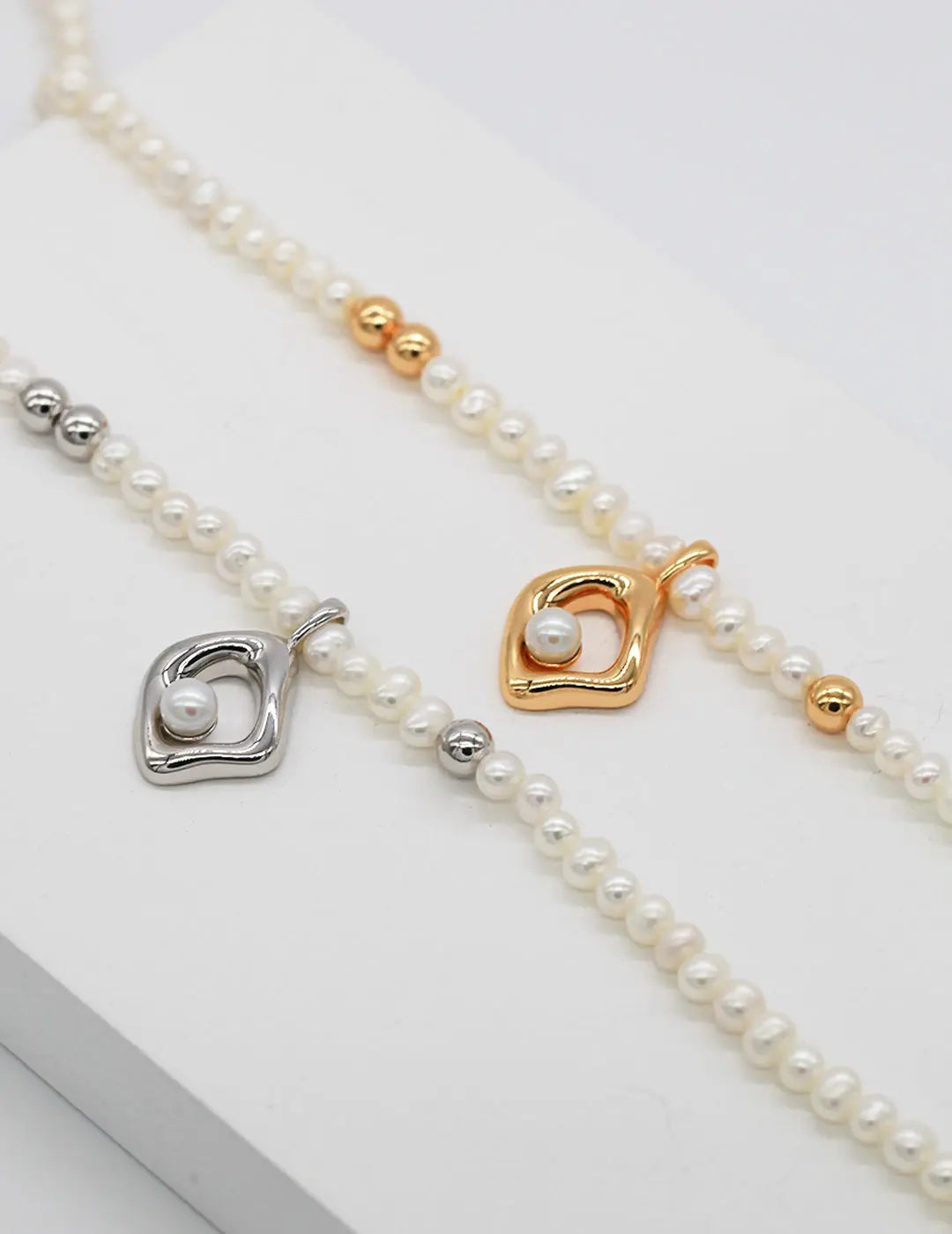 Freshwater pearl necklace with S925 silver gold vermeil rhombus hollow out pendant freshwater pearl