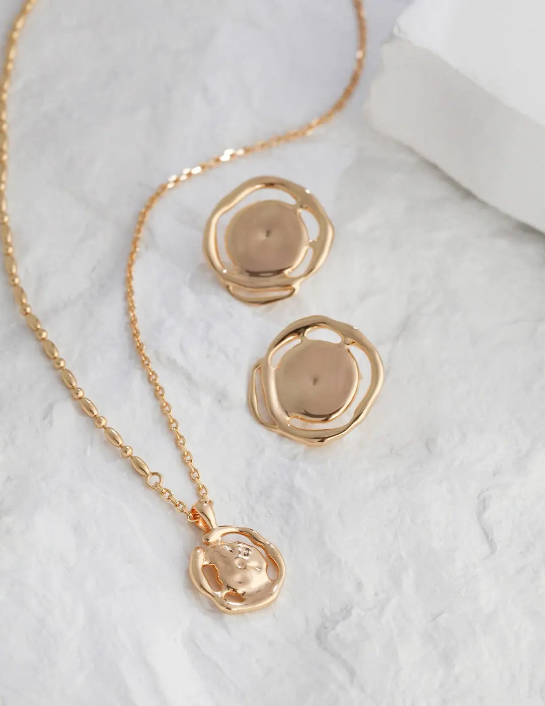 Lucile Irregular Round Stud Earrings