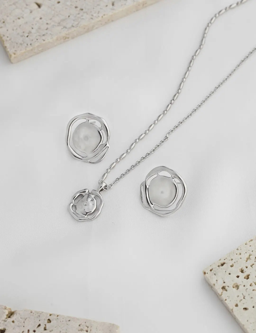 Lucile Irregular Round Stud Earrings