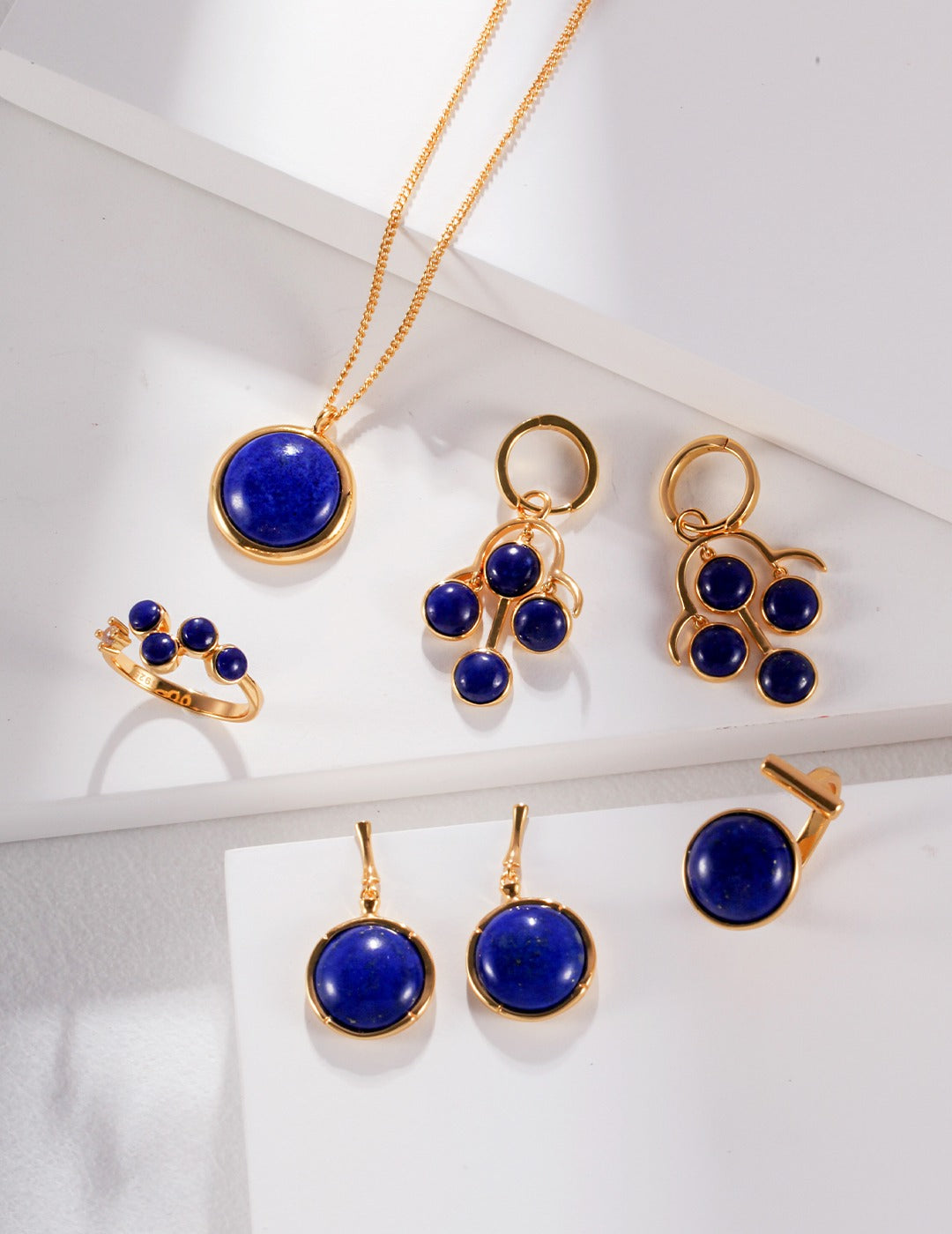 Blueberries vintage gold earrings