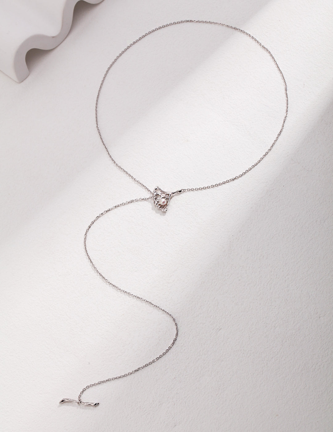 Sophisticated Drop Necklace Featuring Ginkgo Leaf and Pearl
