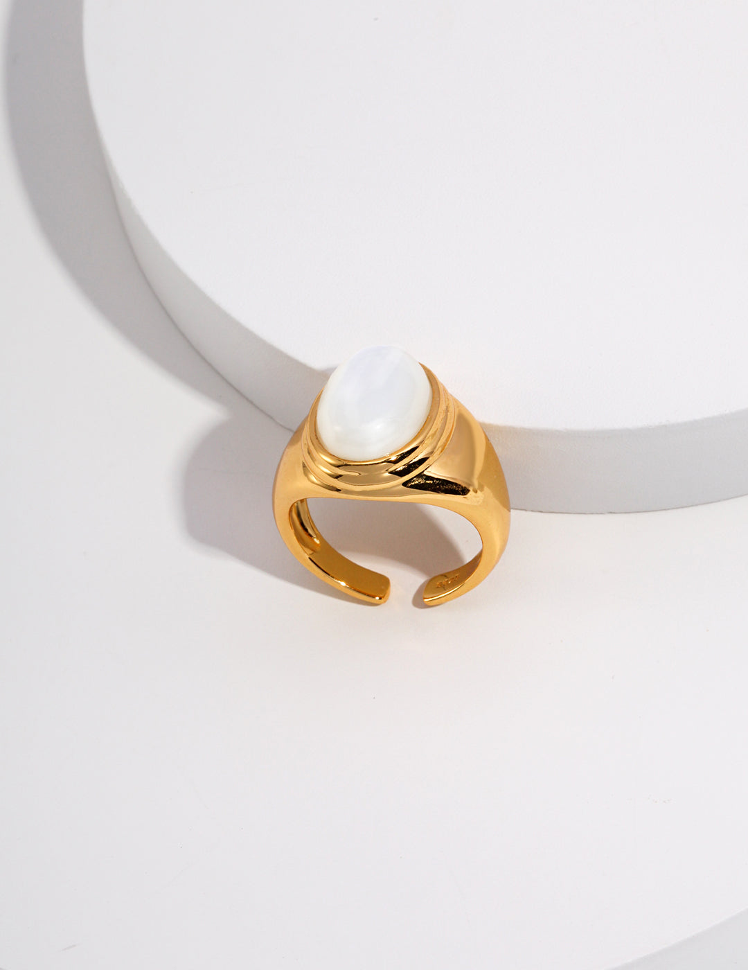 18k gold vermeil open ended ring mother of pearl